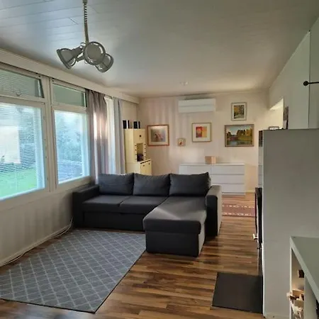 Omakotitalo Sairaalan Laehellae * Kokkola (Karleby)